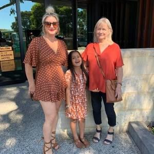 Meet your Posher, Jade